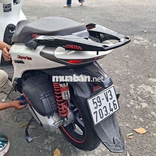 Xe đẹp như mới ít chạy đã có dàn đèn led trrơc sau