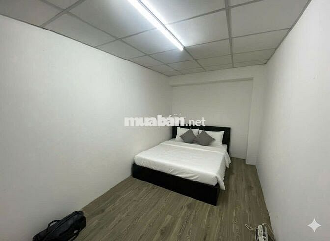 Bán nhà chính chủ - hẻm 2 xe tải Nguyễn Văn Thương, gần Pearl Plaza