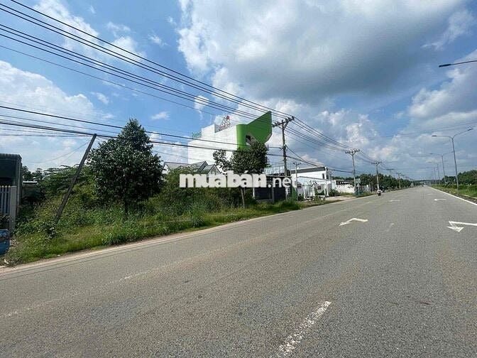 BÁN ĐẤT MẶT TIỀN TRUNG TÂM HÀNH CHÍNH