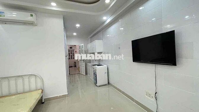 TRỐNG LẠI 1 PHÒNG FULL NỘI THẤT