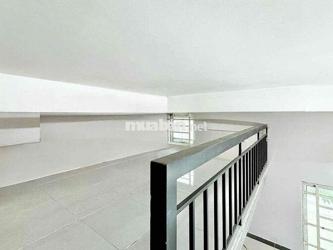 PHÒNG TRỌ CÓ GÁC CỬA SỔ TRỜI NGAY CUỐI ĐƯỜNG NGUYỄN OANH, GẦN ĐH NTT