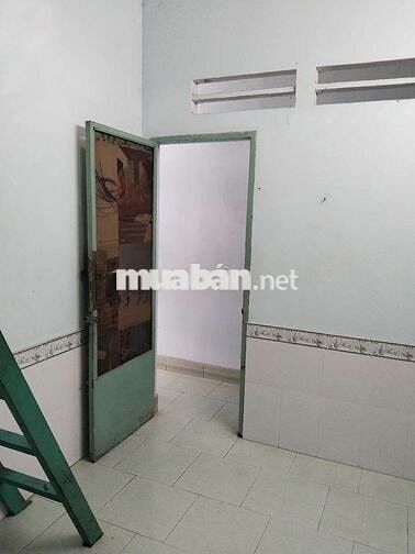 Phòng trống vào ở ngay giá 1.100 yên tĩnh trên lầu có lối đi riêng