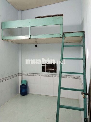 Phòng trống vào ở ngay giá 1.100 yên tĩnh trên lầu có lối đi riêng