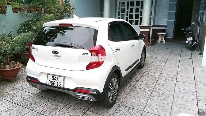 Xe gia đình Kia Morning 2021 X Line số tự động