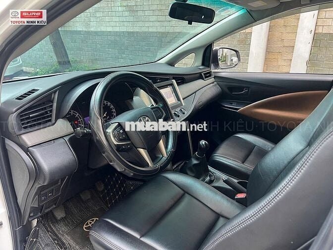 Toyota Innova 2020 MT 156.000 km Trắng