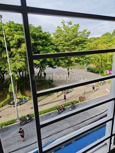 Phòng trọ cao cấp đối diện công viên Hùng Vương