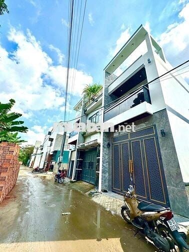 Chính chủ bán NHÀ 2 MT, SHR, 3PN, 2WC, 1 trệt+ 1 tầng 68m2