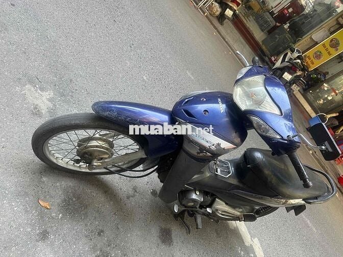 xe hon đa  máy như bom , khơe vô địch