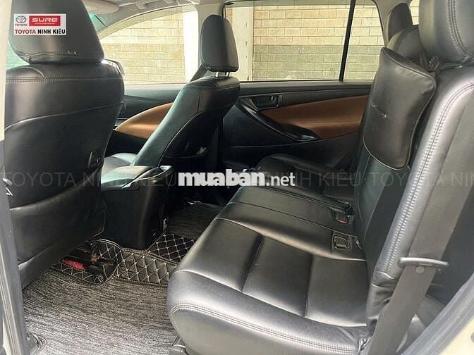 Toyota Innova 2020 MT 156.000 km Trắng