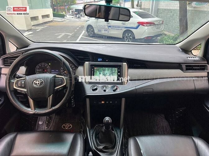 Toyota Innova 2020 MT 156.000 km Trắng