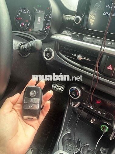 Xe gia đình Kia Morning 2021 X Line số tự động