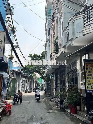 GÓC 2 MẶT TIỀN – HXH 6M – KINH DOANH + 6 PHÒNG TRỌ – 3 TẦNG – DTS 131