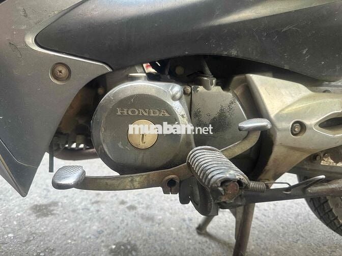 xe hon đa  máy như bom , khơe vô địch