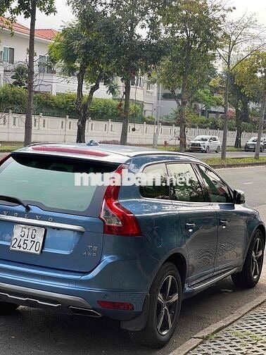 Volvo XC60 2016 R-Design - 120000 km