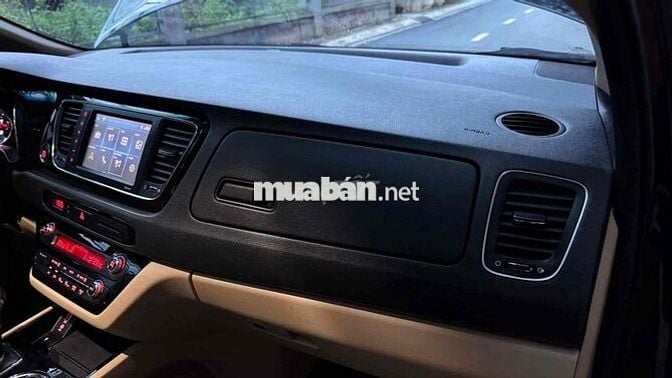 Kia Sedona 2019 2.2D Luxury 8 chỗ