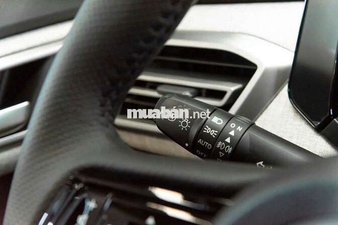 Bên em xả kho 2 xe Xforce Ultimate, Giảm 100 triệu