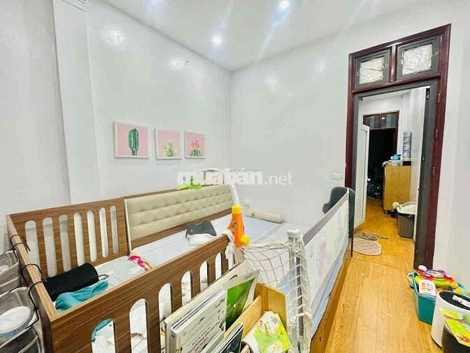 Nhà Đẹp Cầu Giấy 45m2 - 4 Tầng - Vừa Ở - Cho Thuê - Gần Phố - 9,5 Tỷ