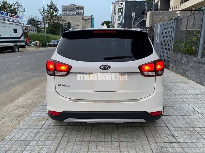 Kia Rondo 2017