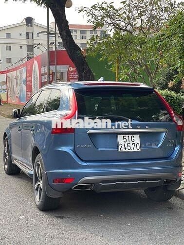 Volvo XC60 2016 R-Design - 120000 km