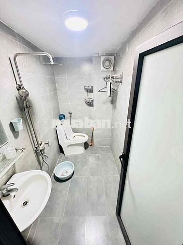 DÒNG TIỀN CẦU GIẤY 70m2 - 5 TẦNG KIÊN CỐ - GẦN PHỐ - NGÕ THÔNG - HIẾM