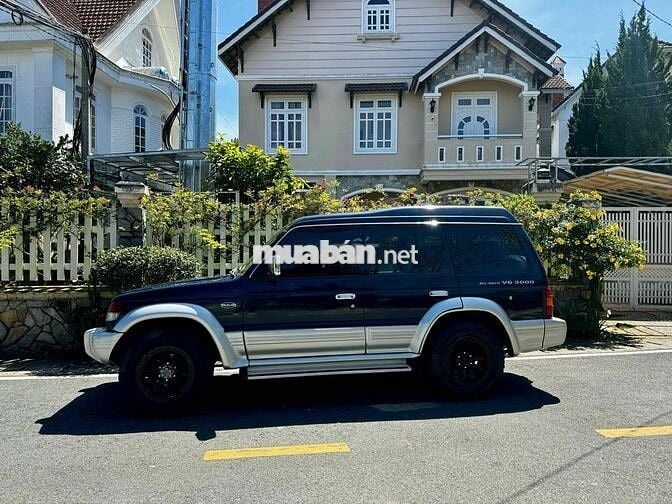 Mitsubishi Pajero 2007 - 12345 km