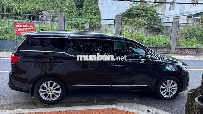 Kia Sedona 2019 2.2D Luxury 8 chỗ
