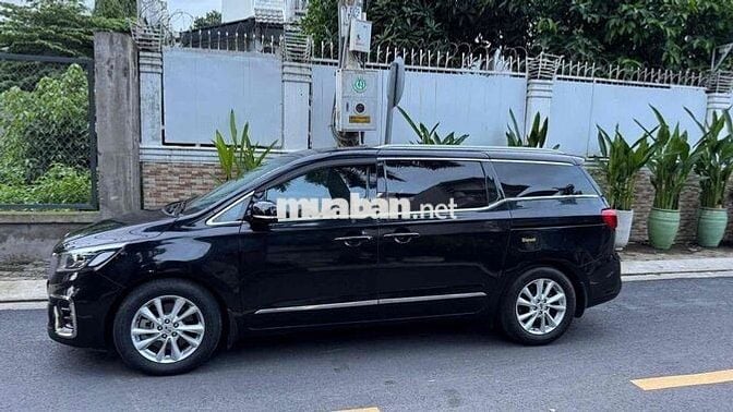 Kia Sedona 2019 2.2D Luxury 8 chỗ