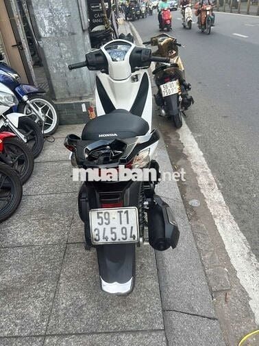 Honda SH 150 2015 mới 90% Bstp chính chủ