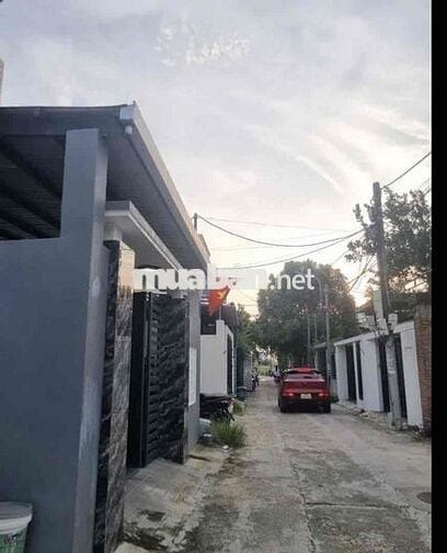 lô đất diện tích khủng Nguyễn Duy Trinh . sổ đẹp vuông vức