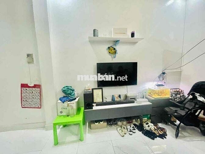 Nhà Đẹp Cầu Giấy 45m2 - 4 Tầng - Vừa Ở - Cho Thuê - Gần Phố - 9,5 Tỷ