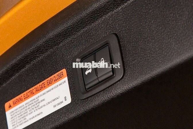 Bên em xả kho 2 xe Xforce Ultimate, Giảm 100 triệu