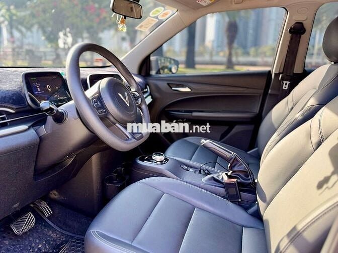 VinFast VF5 Plus 2025 - Màu xám - 9000km- Mua pin