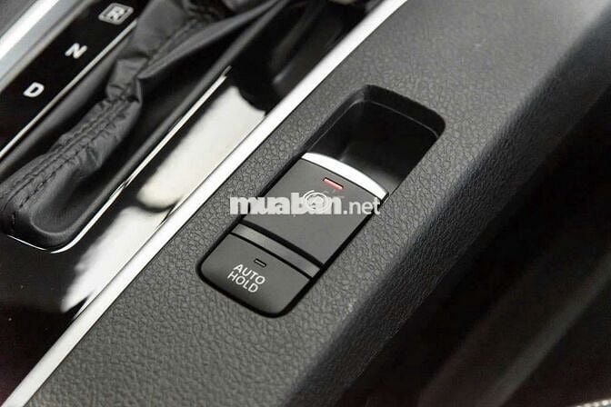 Bên em xả kho 2 xe Xforce Ultimate, Giảm 100 triệu