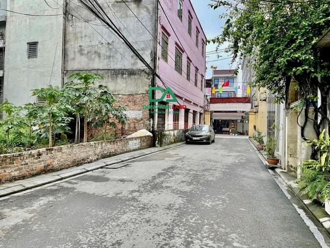 BÁN ĐẤT LẠC LONG QUÂN Ô TÔ VÀO NHÀ, 47M2, MT 4.2M, 13.9 TỶ