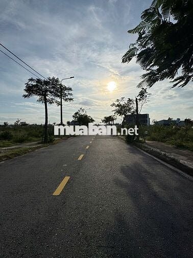 Rẻ nhất khu Đầm Sen 4,9x tỷ, 100m2 hướng Đông Nam, đẹp nhất phân khu