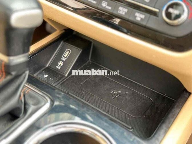 Kia Sedona 2019 Luxury D - 84000 km