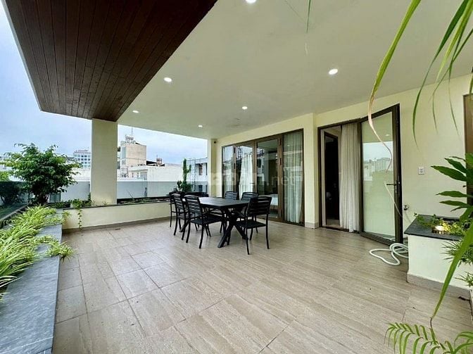 Chính chủ bán gấp Biệt thự Quận 2 Hồ Bơi sân vườn 240m2 giá chỉ 55 tỷ