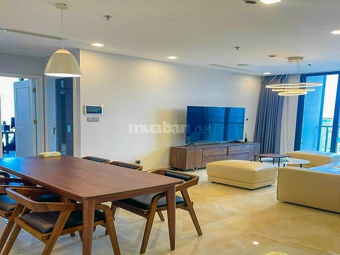 Căn hộ bán tại Vinhomes Golden River Quận 1 tầng cao tháp Aqua 1 110m2