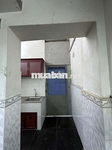 cho thuê nhà mặt tiền tầng trệt chung cư có 1 lầu