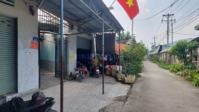 NỢ NGÂN HÀNG THANH LÝ 2 DÃY TRỌ ĐANG THU NHẬP 20TR/THÁNG