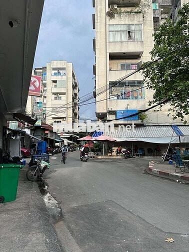 cho thuê nhà mặt tiền tầng trệt chung cư có 1 lầu