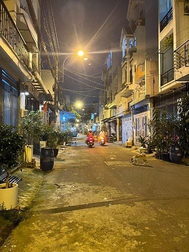 Nhà dt55m2 đúc 1 lầu 3pn hẻm 8m Lê Văn Quới,P. Bình T Đông,Q. Bình Tân