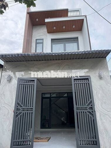 Chú 6 kẹt tiền bán căn nhà mới sửa SHR 150m2 960 triệu TL