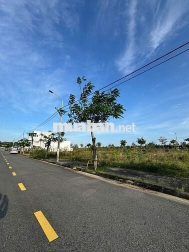 Rẻ nhất khu Đầm Sen 4,9x tỷ, 100m2 hướng Đông Nam, đẹp nhất phân khu