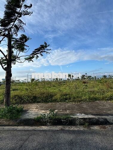 Rẻ nhất khu Đầm Sen 4,9x tỷ, 100m2 hướng Đông Nam, đẹp nhất phân khu