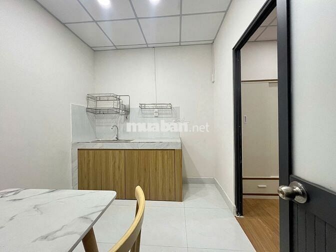 ĐỪNG BỎ LỠ PHÒNG 1PN 40M2 CHÍNH CHỦ GẦN CHỢ HẠNH THÔNG TÂY - VINCOME