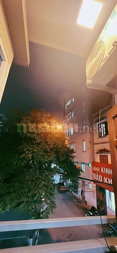 Chính chủ cho thuê phòng trọ phố Nguyên Hồng - Vũ Ngọc Phan full đồ