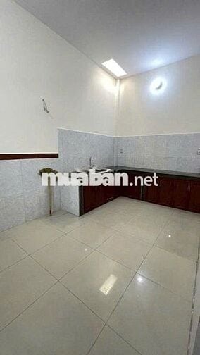 NHÀ ĐẸP 2 TẦNG, HẺM XE HƠI THÔNG, DT (5X14)M2, GIÁ 4,799 TỶ CÒN TL