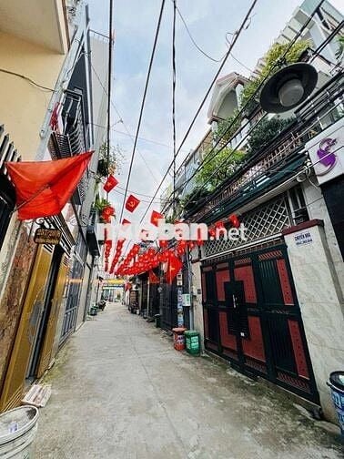 Gấp bán gấn nhà 56m, 2 tầng, nhỉnh 4 ,tỷ, đường bình thành, bình tân