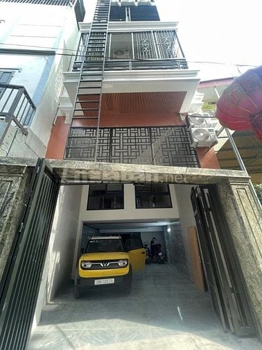 Bán nhà Bùi Xương Trạch, ô tô vào nhà 7 tầng, MT5m, gồm 19P ngủ, 20 tỷ